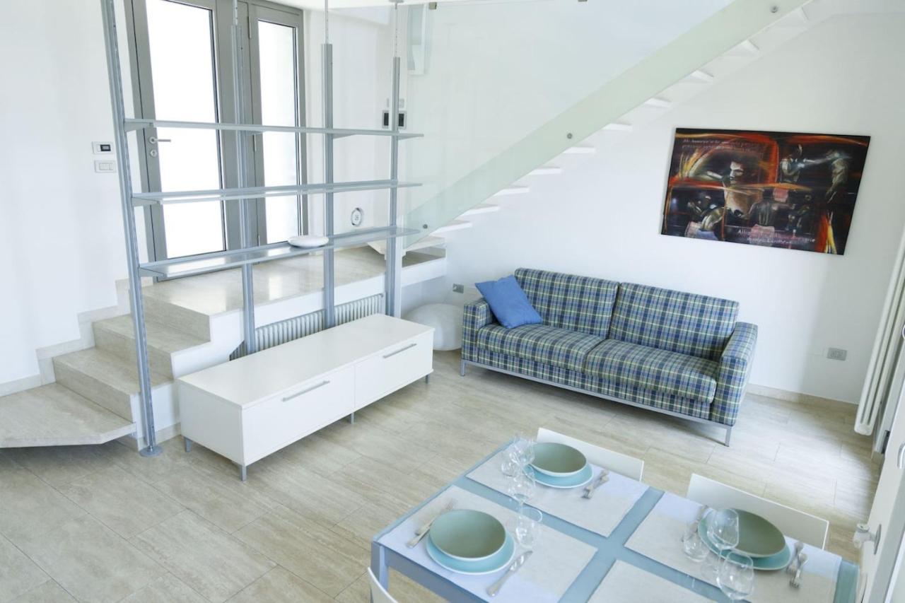 Hotel Miranda Riva di Solto Exteriér fotografie