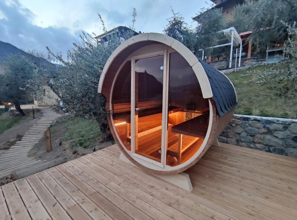 Hotel Miranda Riva di Solto Exteriér fotografie