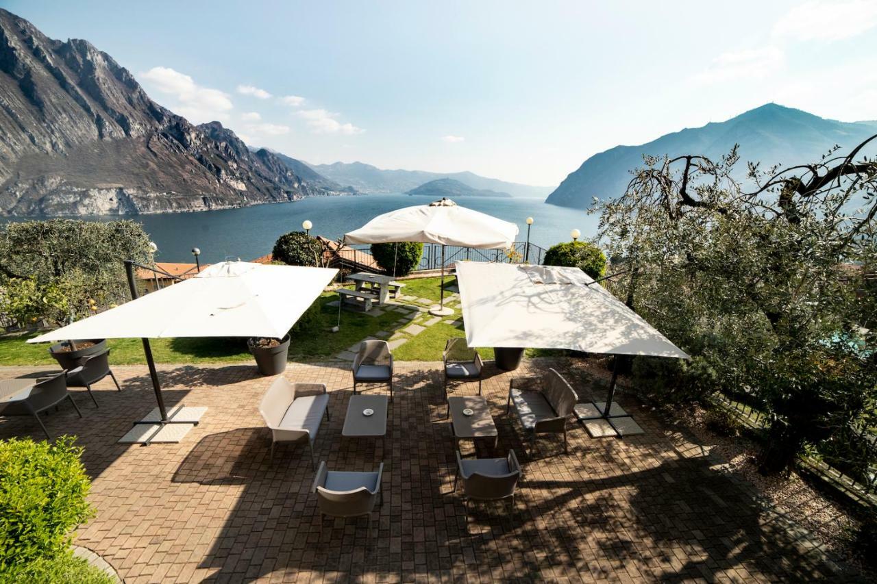 Hotel Miranda Riva di Solto Exteriér fotografie